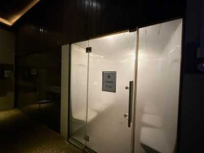 JPEG image 42E1 9A2F 4F 4