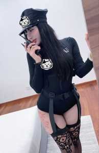 JPEG image 4D1E 8567 5C 2