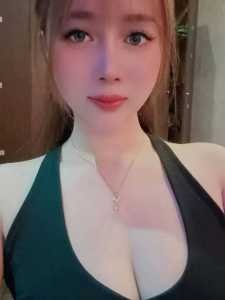 JPEG image 4EFB B71E F9 0