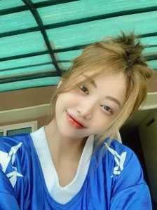 JPEG image 4460 B54D 82 0