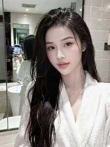 EscortGirl161   Lyn